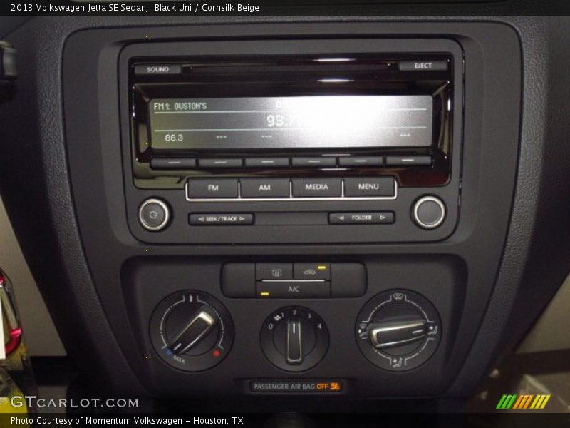 Black Uni / Cornsilk Beige 2013 Volkswagen Jetta SE Sedan