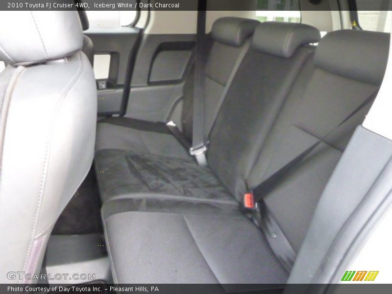 Iceberg White / Dark Charcoal 2010 Toyota FJ Cruiser 4WD