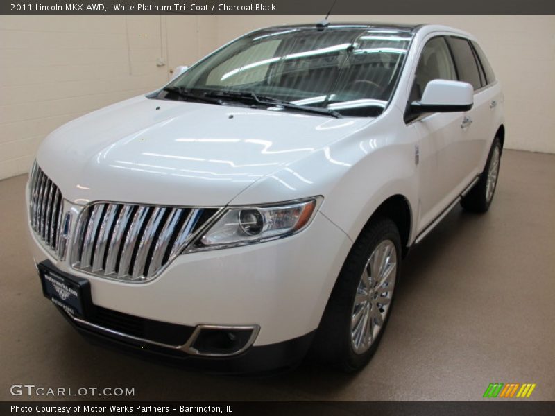 White Platinum Tri-Coat / Charcoal Black 2011 Lincoln MKX AWD