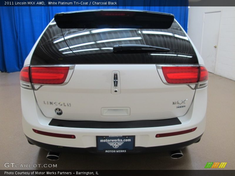 White Platinum Tri-Coat / Charcoal Black 2011 Lincoln MKX AWD