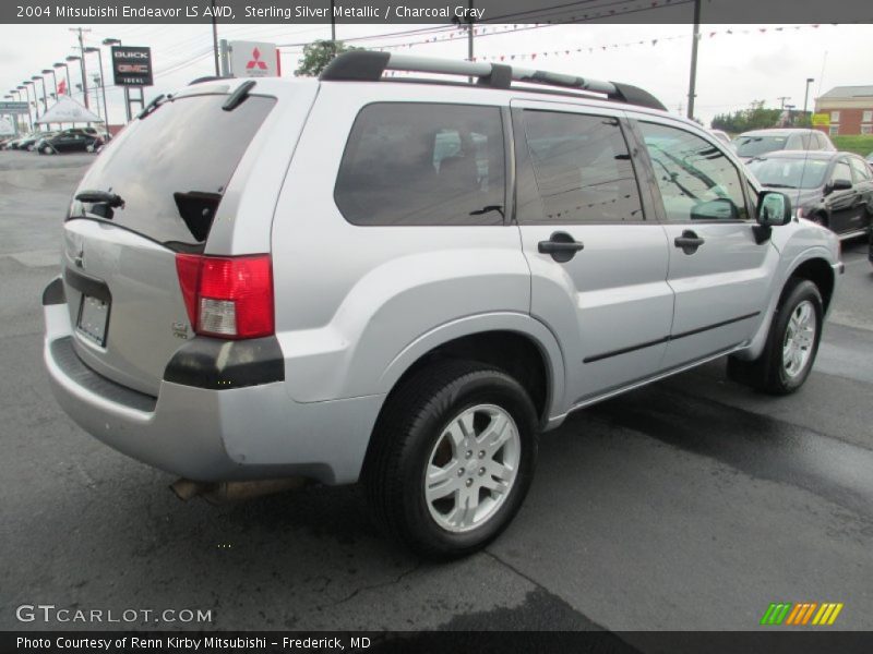Sterling Silver Metallic / Charcoal Gray 2004 Mitsubishi Endeavor LS AWD