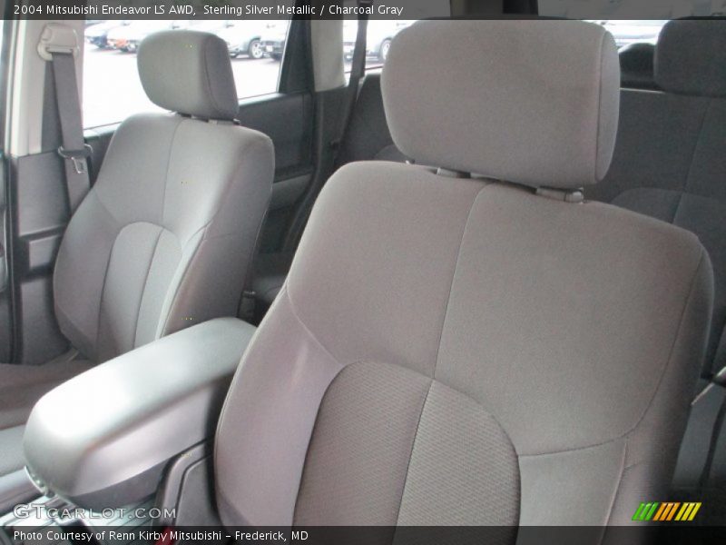 Sterling Silver Metallic / Charcoal Gray 2004 Mitsubishi Endeavor LS AWD