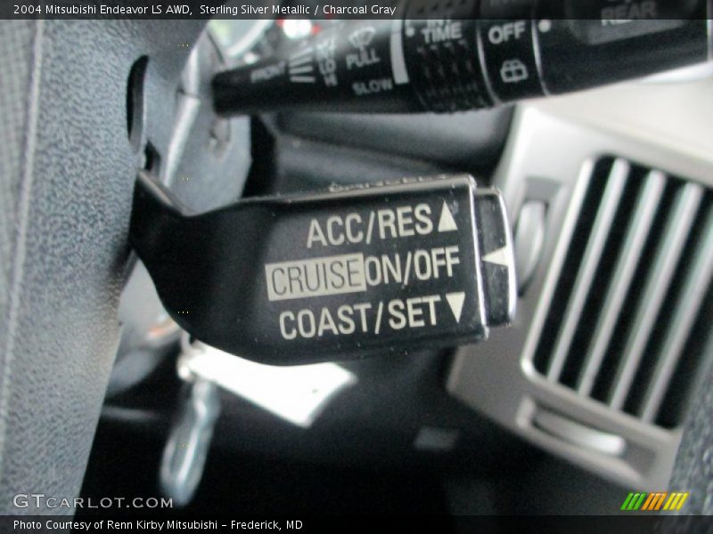 Sterling Silver Metallic / Charcoal Gray 2004 Mitsubishi Endeavor LS AWD