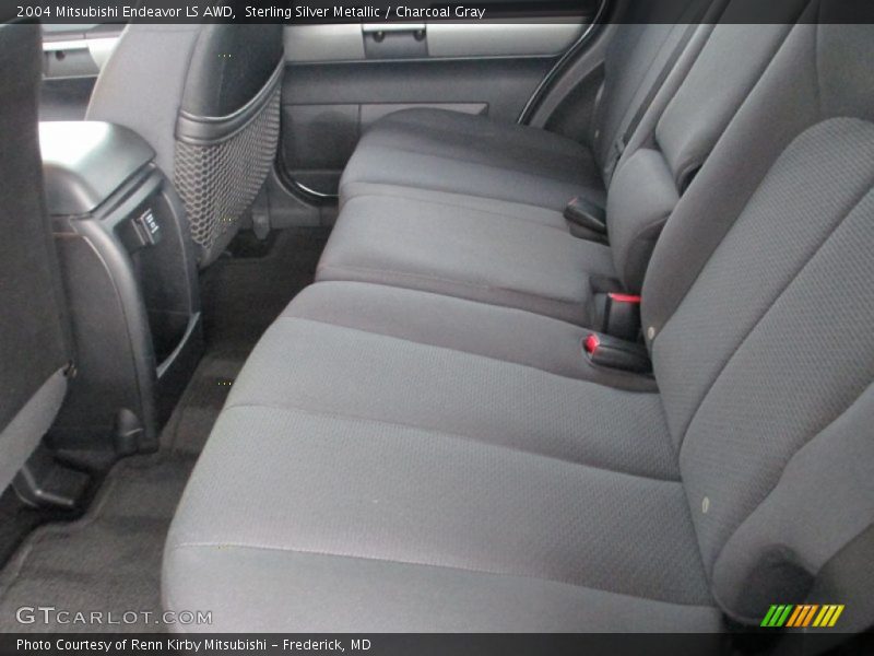 Sterling Silver Metallic / Charcoal Gray 2004 Mitsubishi Endeavor LS AWD