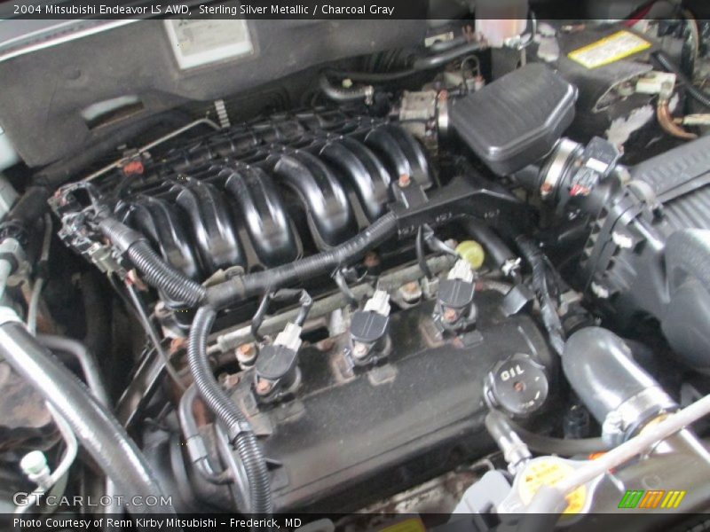 Sterling Silver Metallic / Charcoal Gray 2004 Mitsubishi Endeavor LS AWD