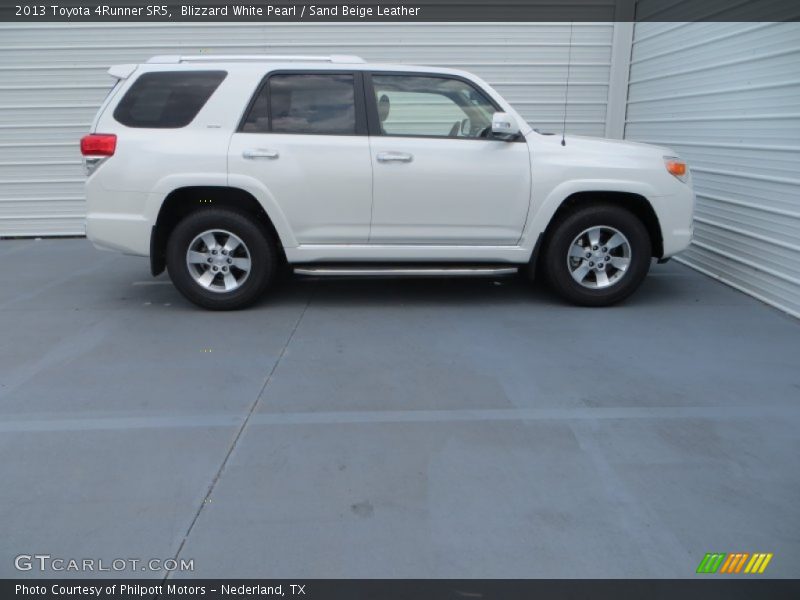 Blizzard White Pearl / Sand Beige Leather 2013 Toyota 4Runner SR5