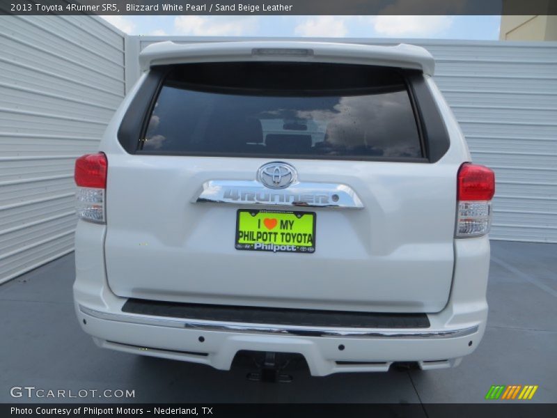 Blizzard White Pearl / Sand Beige Leather 2013 Toyota 4Runner SR5