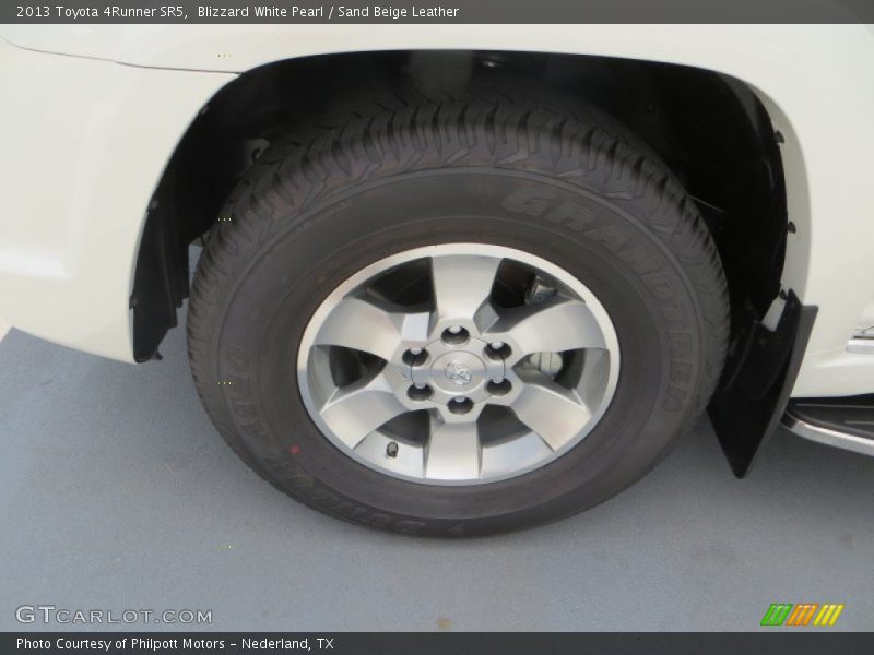 Blizzard White Pearl / Sand Beige Leather 2013 Toyota 4Runner SR5