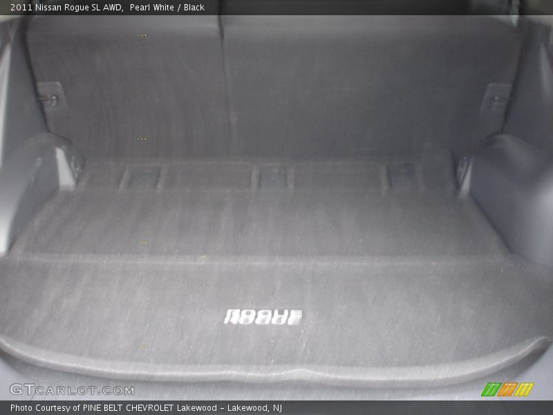 Pearl White / Black 2011 Nissan Rogue SL AWD
