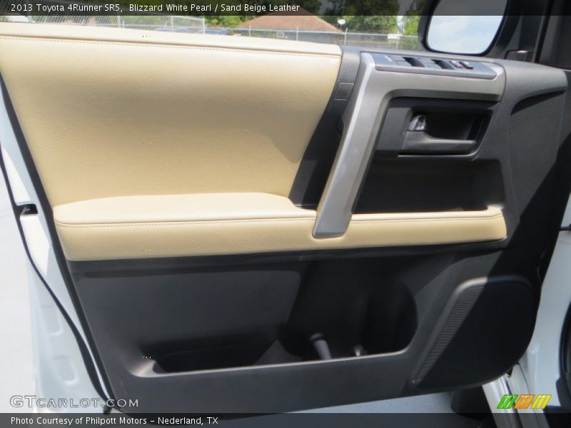 Blizzard White Pearl / Sand Beige Leather 2013 Toyota 4Runner SR5