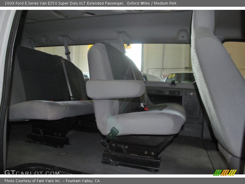 Oxford White / Medium Flint 2009 Ford E Series Van E350 Super Duty XLT Extended Passenger