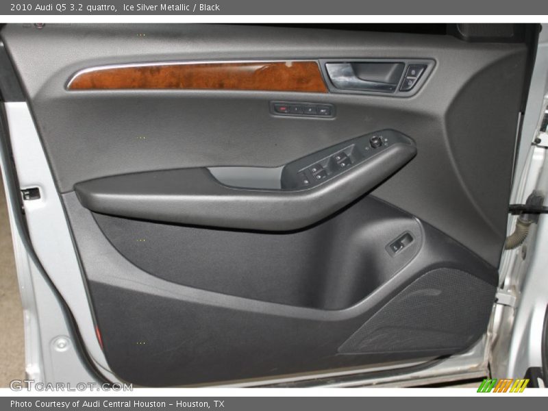 Ice Silver Metallic / Black 2010 Audi Q5 3.2 quattro