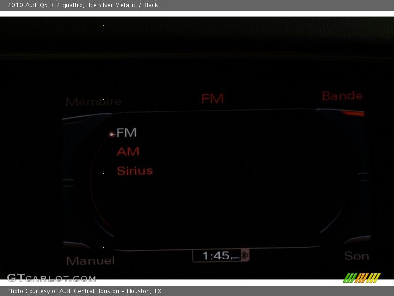 Ice Silver Metallic / Black 2010 Audi Q5 3.2 quattro
