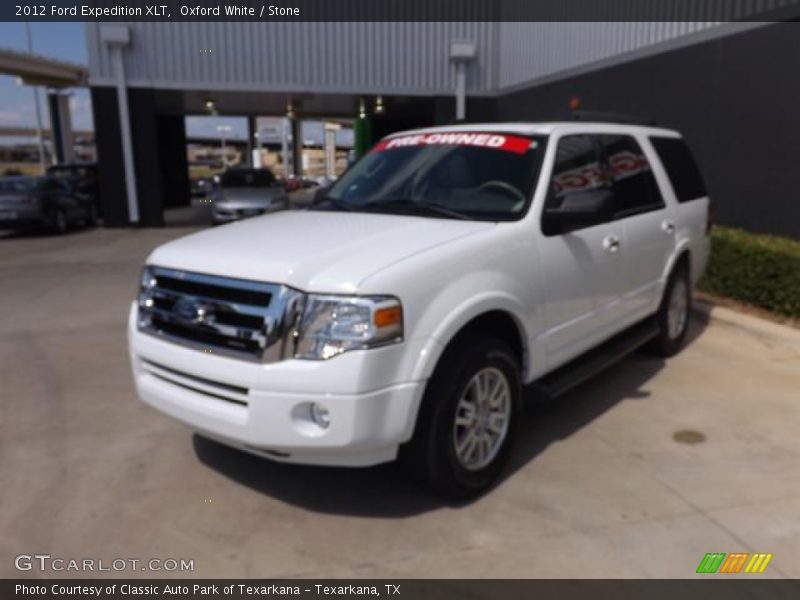 Oxford White / Stone 2012 Ford Expedition XLT