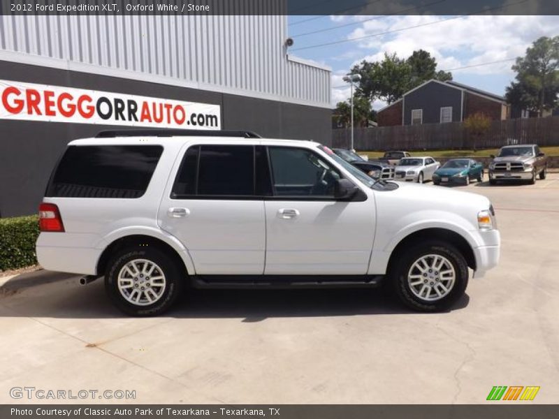 Oxford White / Stone 2012 Ford Expedition XLT