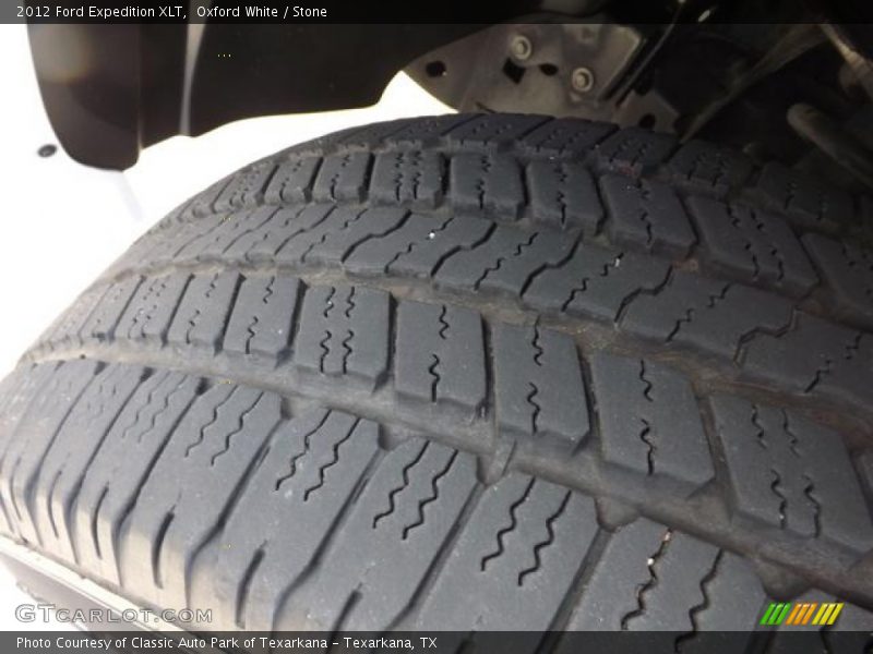 Oxford White / Stone 2012 Ford Expedition XLT