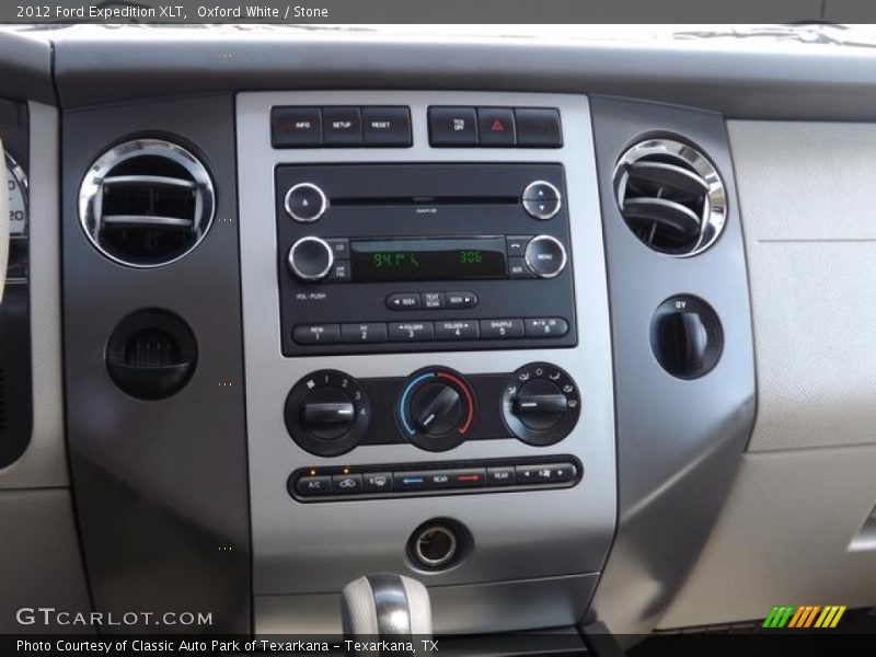 Oxford White / Stone 2012 Ford Expedition XLT