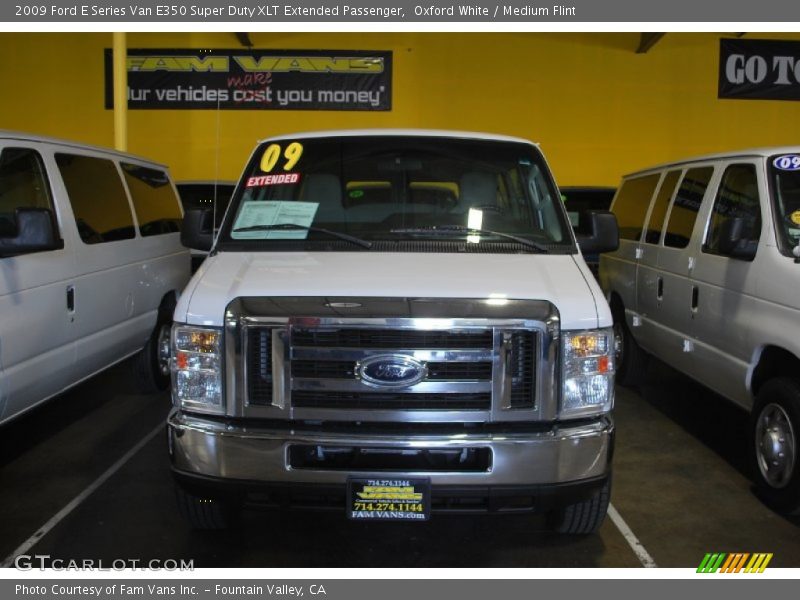 Oxford White / Medium Flint 2009 Ford E Series Van E350 Super Duty XLT Extended Passenger
