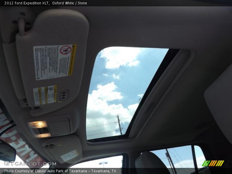 Oxford White / Stone 2012 Ford Expedition XLT