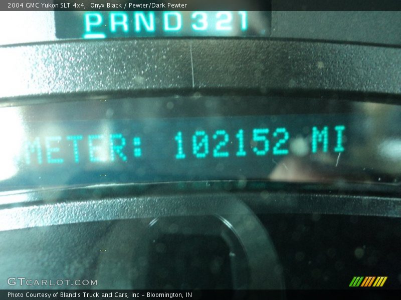 Onyx Black / Pewter/Dark Pewter 2004 GMC Yukon SLT 4x4