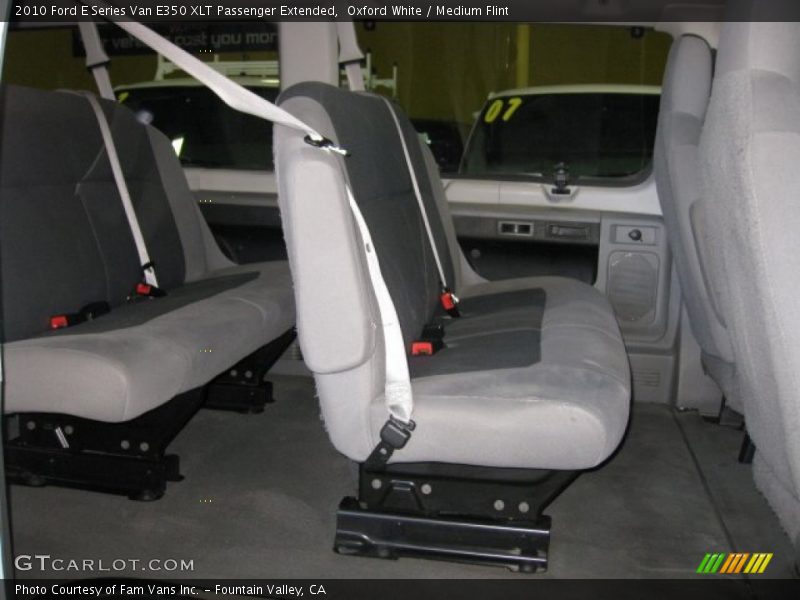 Oxford White / Medium Flint 2010 Ford E Series Van E350 XLT Passenger Extended