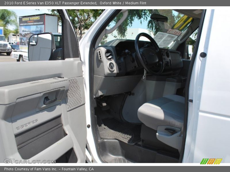 Oxford White / Medium Flint 2010 Ford E Series Van E350 XLT Passenger Extended