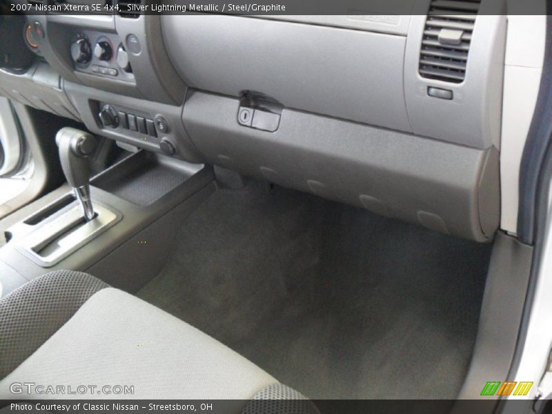 Silver Lightning Metallic / Steel/Graphite 2007 Nissan Xterra SE 4x4