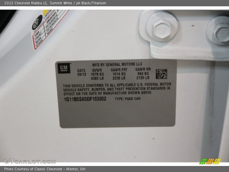 Summit White / Jet Black/Titanium 2013 Chevrolet Malibu LS