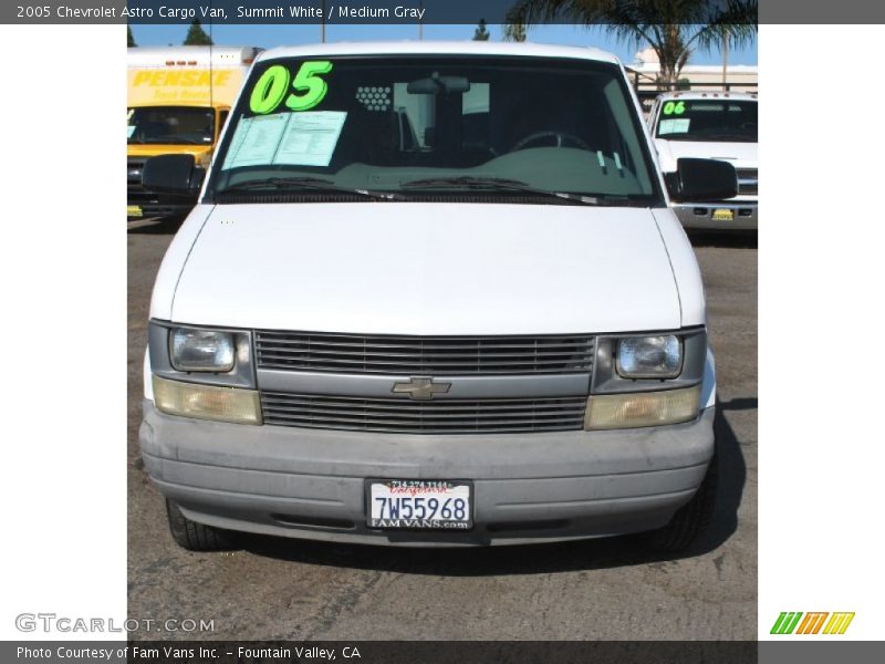 Summit White / Medium Gray 2005 Chevrolet Astro Cargo Van