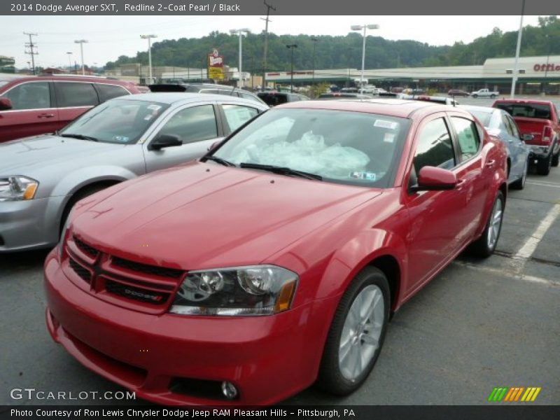 Front 3/4 View of 2014 Avenger SXT