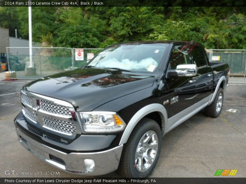 Front 3/4 View of 2014 1500 Laramie Crew Cab 4x4