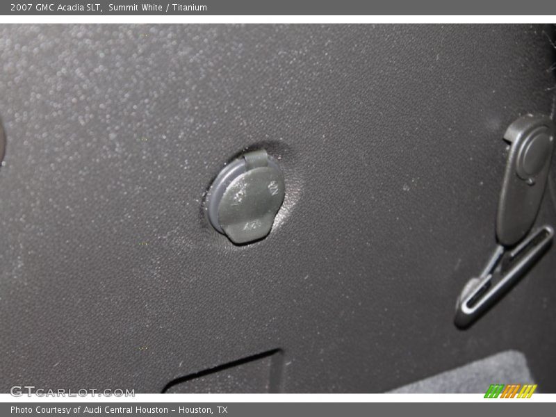 Summit White / Titanium 2007 GMC Acadia SLT