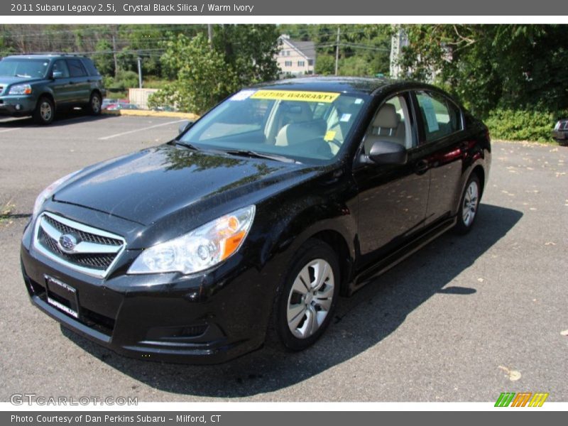Crystal Black Silica / Warm Ivory 2011 Subaru Legacy 2.5i