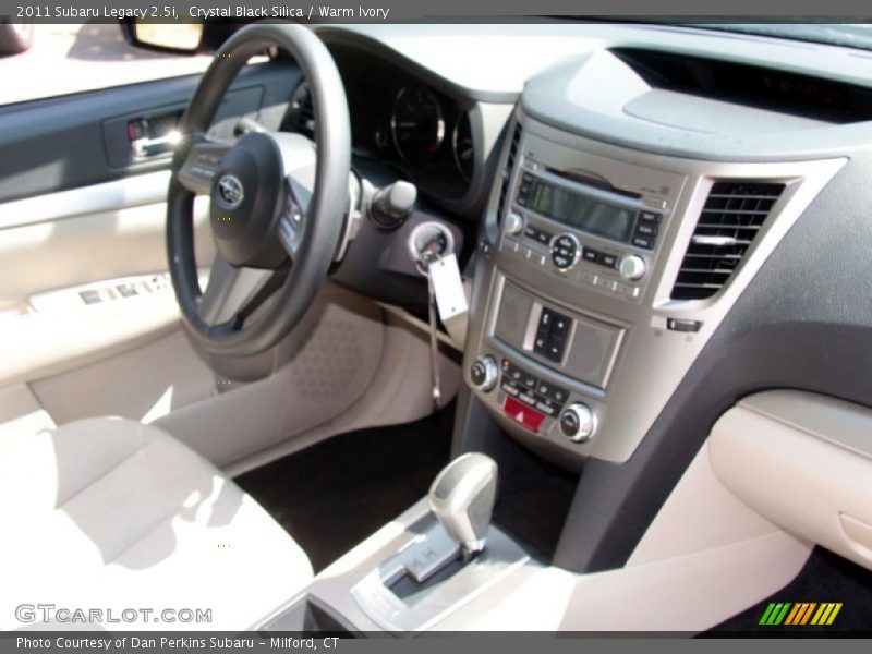Crystal Black Silica / Warm Ivory 2011 Subaru Legacy 2.5i