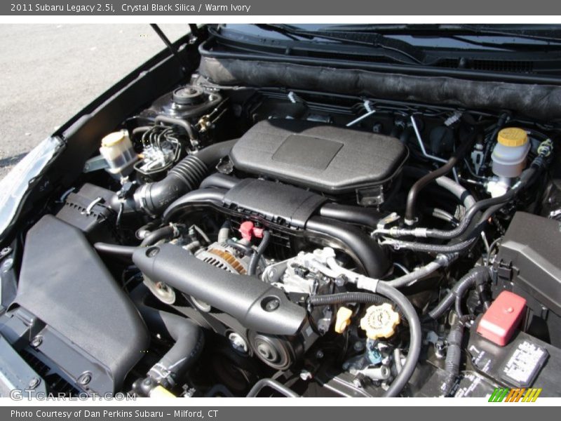 Crystal Black Silica / Warm Ivory 2011 Subaru Legacy 2.5i