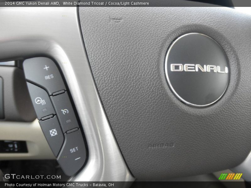 Controls of 2014 Yukon Denali AWD