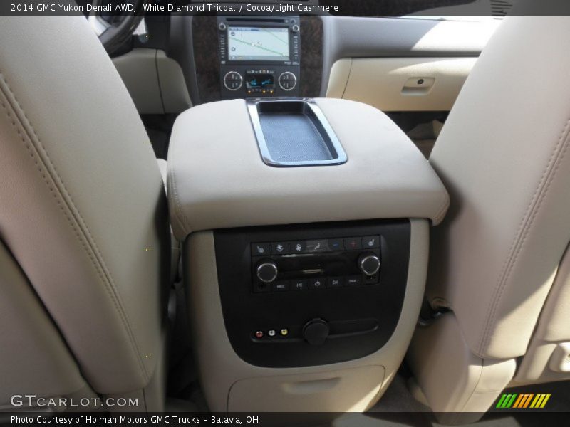 Controls of 2014 Yukon Denali AWD