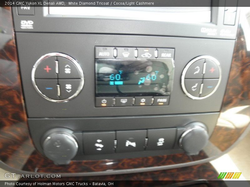 Controls of 2014 Yukon XL Denali AWD