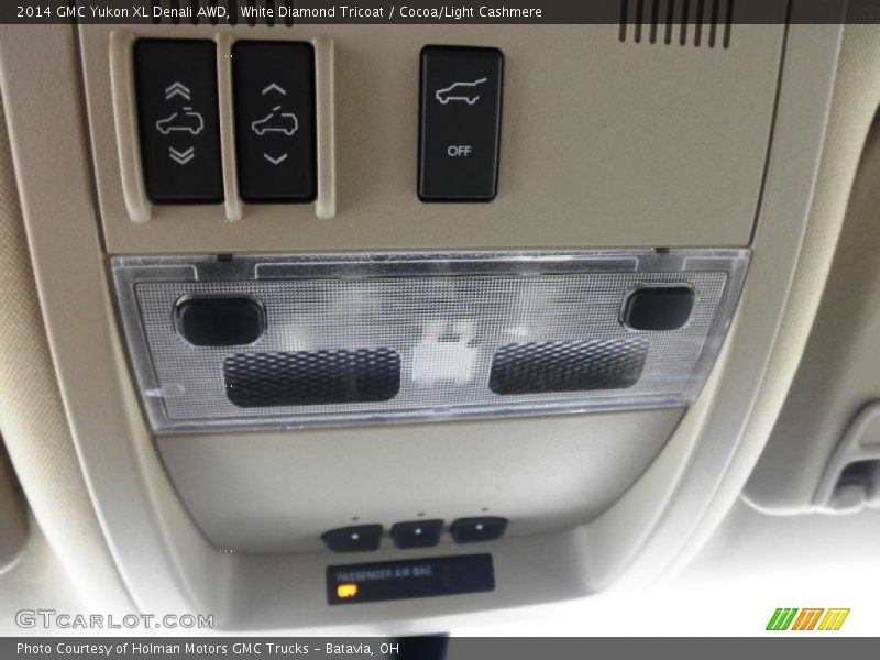 Controls of 2014 Yukon XL Denali AWD