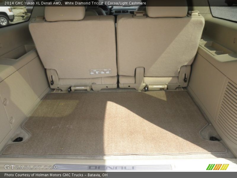  2014 Yukon XL Denali AWD Trunk