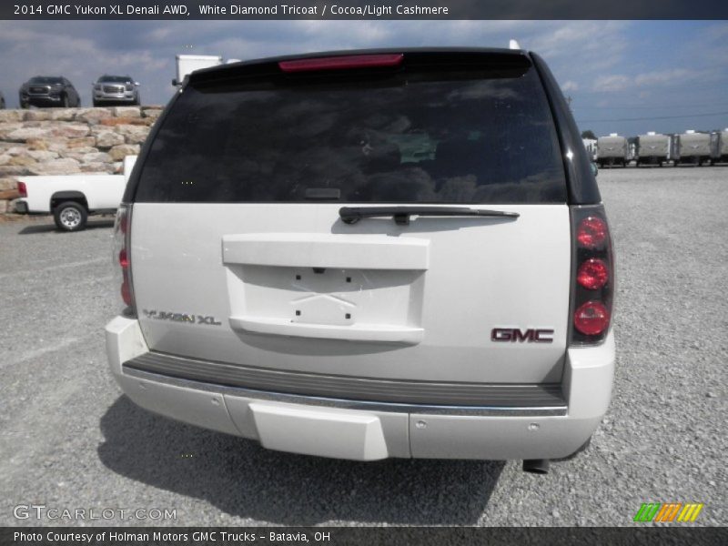 White Diamond Tricoat / Cocoa/Light Cashmere 2014 GMC Yukon XL Denali AWD