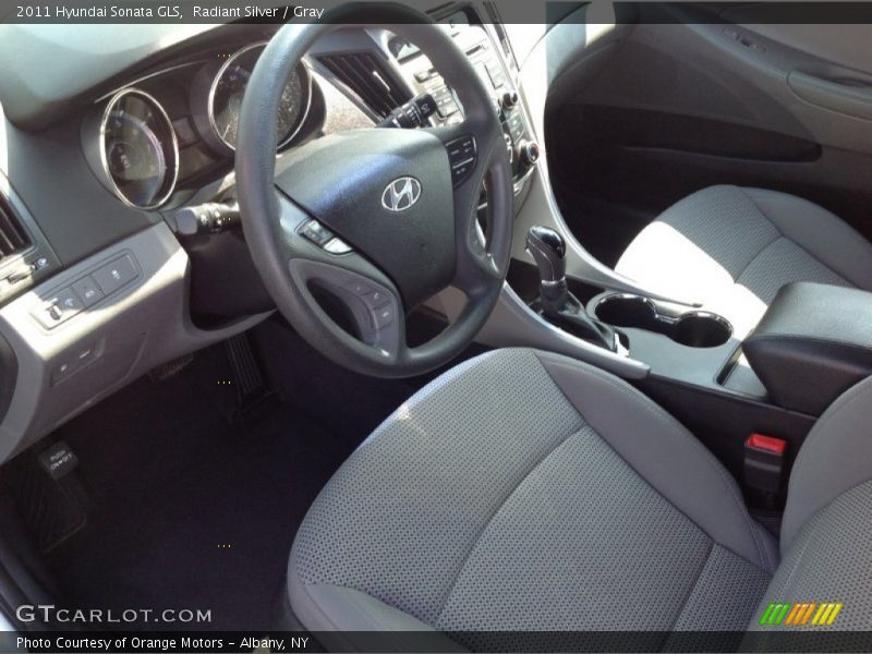 Radiant Silver / Gray 2011 Hyundai Sonata GLS