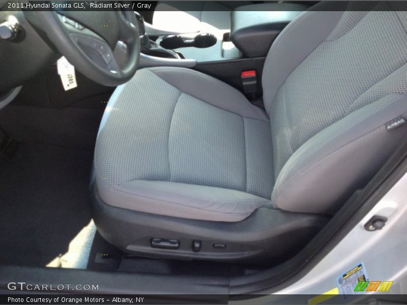 Radiant Silver / Gray 2011 Hyundai Sonata GLS