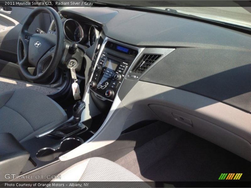 Radiant Silver / Gray 2011 Hyundai Sonata GLS