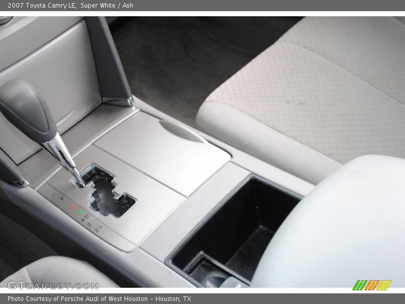 Super White / Ash 2007 Toyota Camry LE