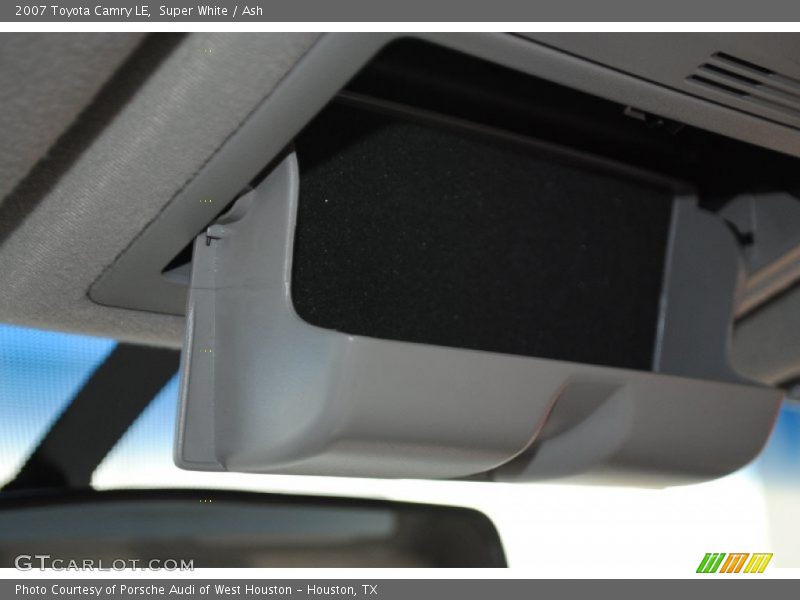 Super White / Ash 2007 Toyota Camry LE