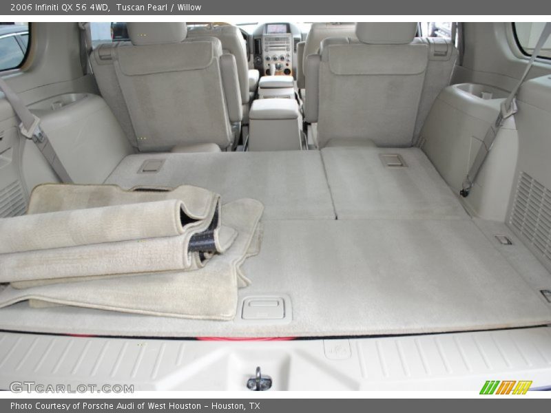  2006 QX 56 4WD Trunk