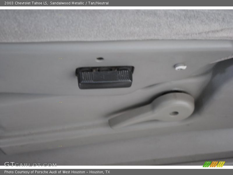 Sandalwood Metallic / Tan/Neutral 2003 Chevrolet Tahoe LS