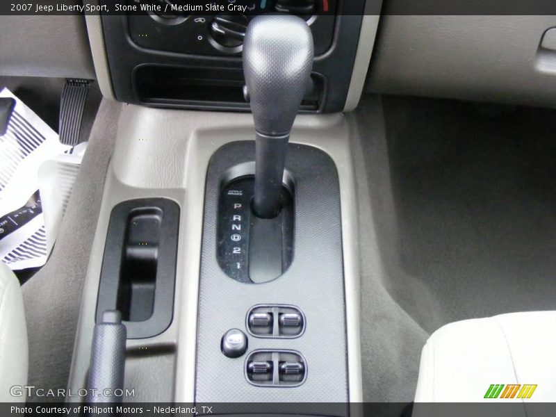 Stone White / Medium Slate Gray 2007 Jeep Liberty Sport