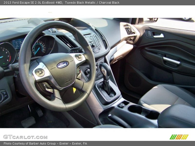 Tuxedo Black Metallic / Charcoal Black 2013 Ford Escape SE 2.0L EcoBoost 4WD